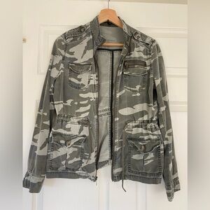 Express Gray Camouflage Jacket Xs